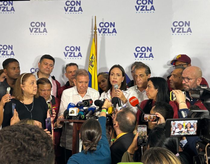 Oposición venezolana no reconoce triunfo de Maduro y los EE.UU. pide publicación de actas