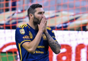 André-Pierre Gignac. delantero de los Tigres