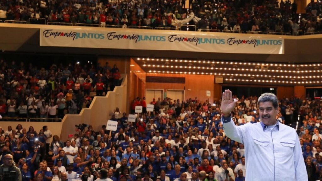 Maduro aprobó 10 mil nuevos financiamientos para emprendedores del país