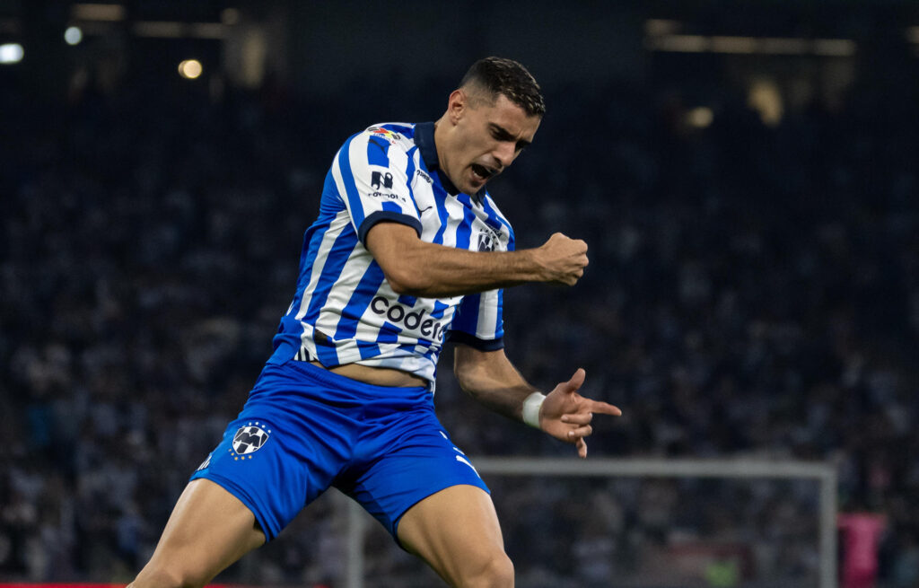 Fotografía de archivo en la que se registró al argentino Germán Berterame al celebrar un gol para el club mexicano de fútbol Monterrey. Berterame anotó el primero de los cuatro goles con los que la selección de la Liga MX se impuso por 4-1 a la de la MLS en el All Star de la liga estadounidense de fútbol. EFE/Miguel Sierra