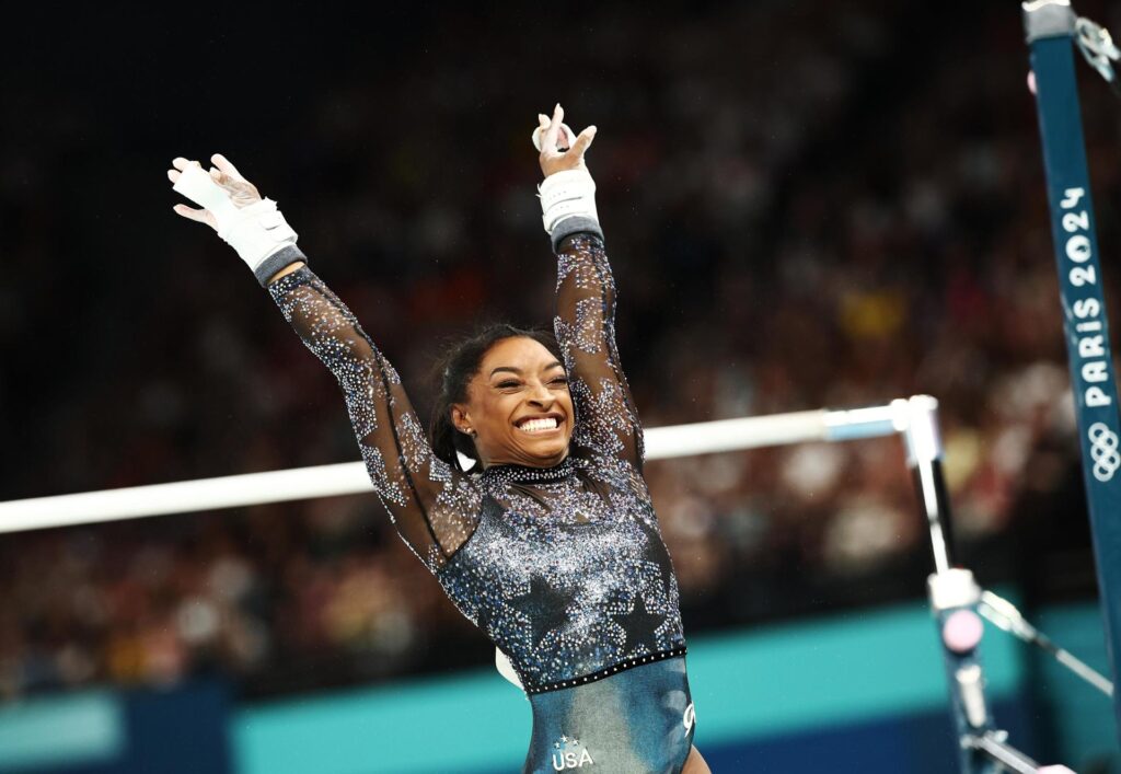 Beacon, un perro de cuatro años acompaña a las gimnastas del Team USA
