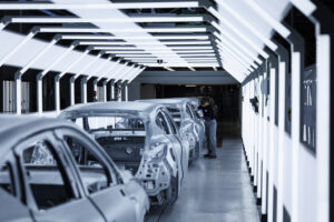 Renault es un firme defensor del coche híbrido y tiene en Valladolid su fábrica clave. Hemos estado allí para conocer su futuro