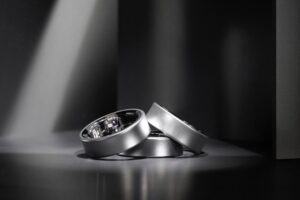 Apple insiste en por qué debemos dormir con el Apple Watch puesto. Suena a la antesala para que también lancen su anillo