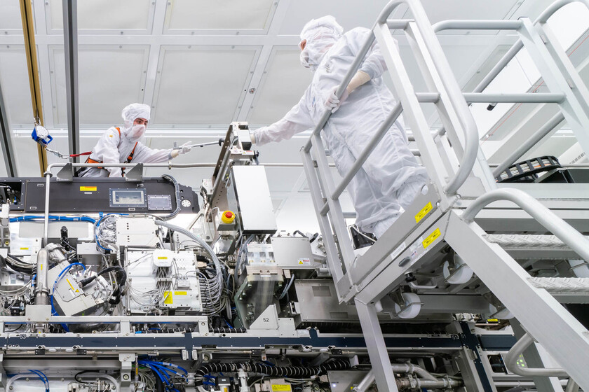 quiere que más aliados dejen de venderle equipos para fabricar chips
