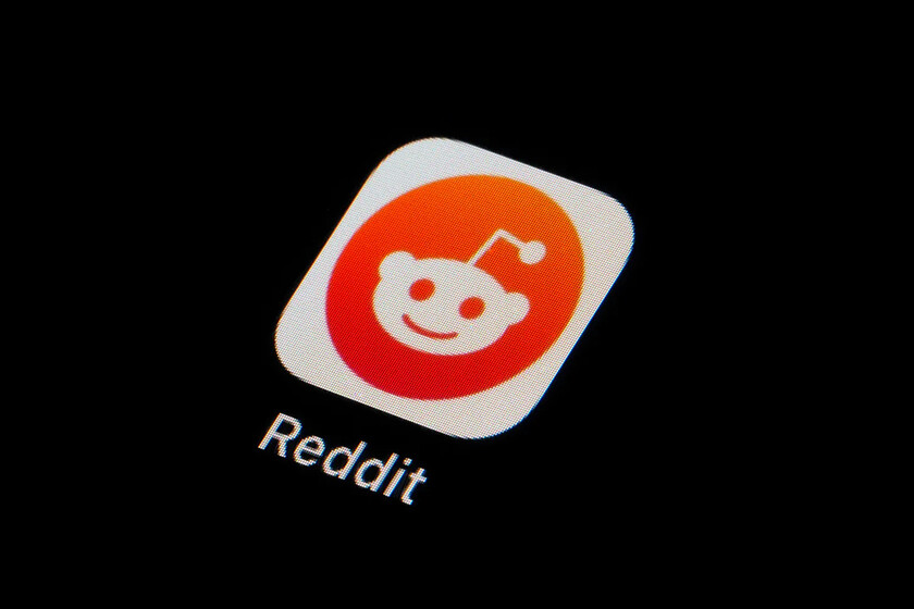 Reddit está harta de los gigantes de la IA, así que está bloqueando a casi todos para que no roben sus contenidos