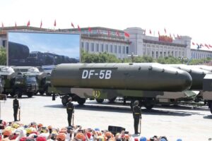 China es el país que más ha aumentado su arsenal nuclear. Ahora pide contención a EEUU y sus aliados