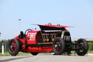 poner un motor de avión a un Fiat para superar los 230 km/h