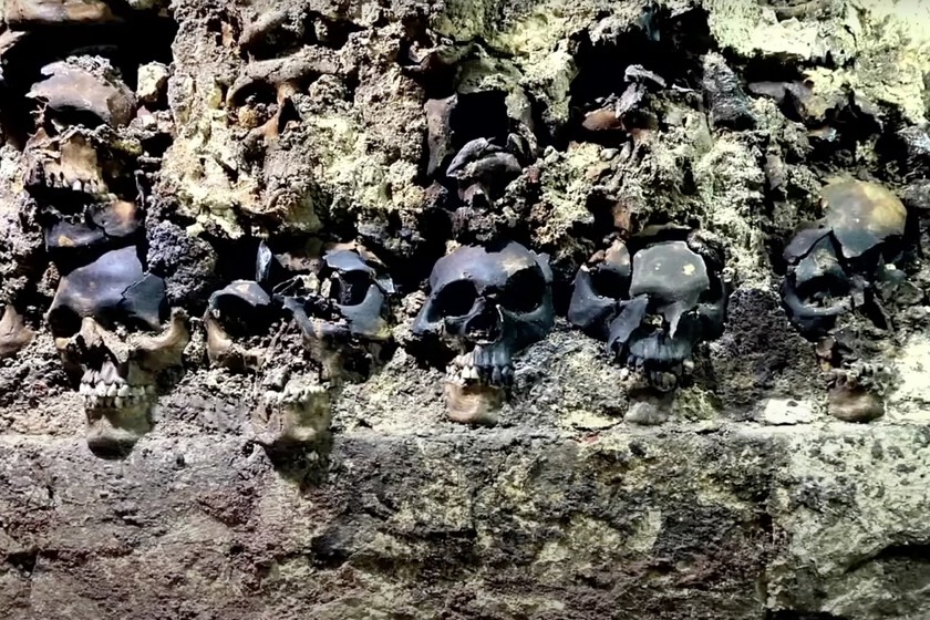 la industria mixteca de la decapitación para realizar ofrendas sistemáticas