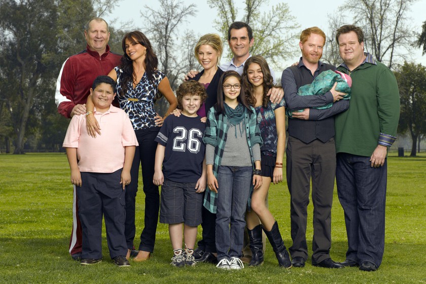 Hay un actor de 'Modern Family' que es un genio en la vida real. Aunque por su personaje no podrías adivinarlo