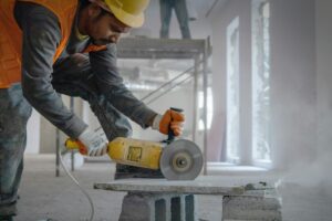 El crecimiento poblacional de España se debe a la inmigración, no a los nacimientos. Los datos de la Seguridad Social lo demuestran