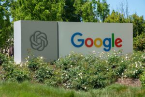 Google lleva 20 meses sin ser capaz de hacer frente a la mayor amenaza de su historia: ChatGPT
