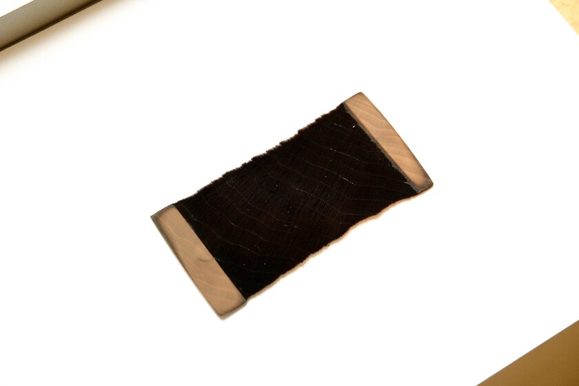 un material supernegro que absorbe más del 99% de la luz