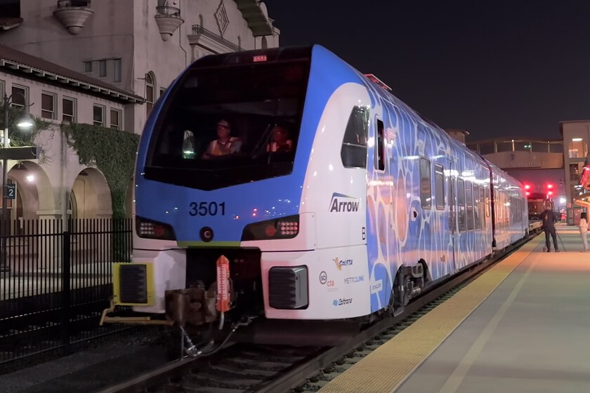 Estados Unidos necesita quitarse de encima sus trenes diesel. Y van a toda máquina con la solución: los de hidrógeno