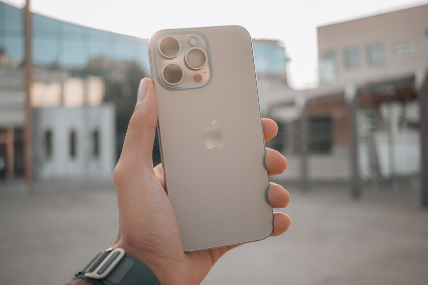 Los iPhone 16 serán conservadores y más fotográficos que nunca. En 2025, eso sí, conoceremos al "iPhone 17 Air"