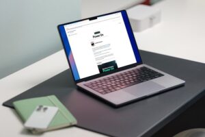 He probado Apple Intelligence en macOS. El tópico "es una evolución más que una revolución" se cumple a la perfección
