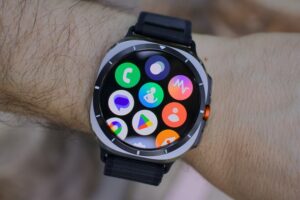 Google Maps para Wear OS acaba de ganar una nueva y útil función. Gracias a ella los smartwatches dependerán menos del móvil
