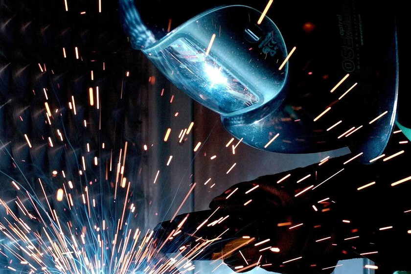 restringe la exportación de antimonio, un metal utilizado por sus rivales para fabricar armamento