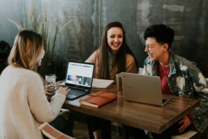 el 40% de los gerentes no se fía de su ética laboral