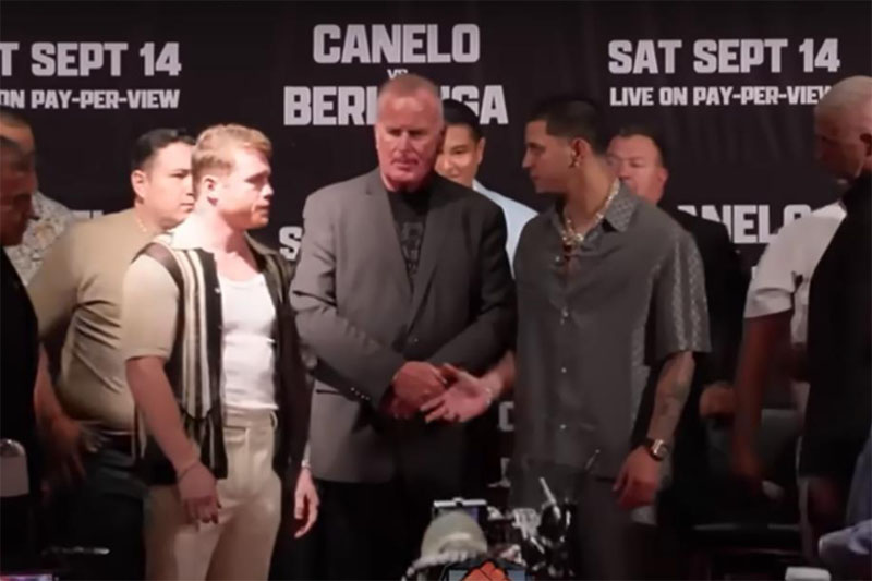 Edgar Berlanga tacha de cobarde a Canelo Álvarez