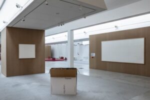 Un artista entregó dos lienzos en blanco a un museo a modo de "obra". Un juez le obligó a devolver casi 70.000 euros