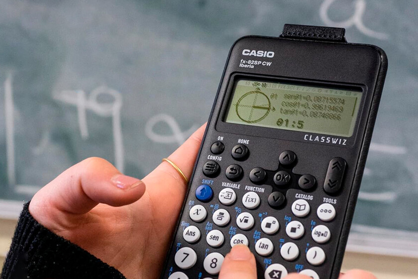 Cinco calculadoras ideales para el nuevo curso que te ayudarán a resolver cualquier operación y están en ofertas