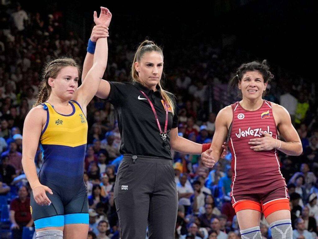Betzabeth Arguello cayó en su debut de lucha