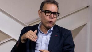 Reaparece Luis Vicente León y habla de los dos escenarios que podrían surgir en Venezuela