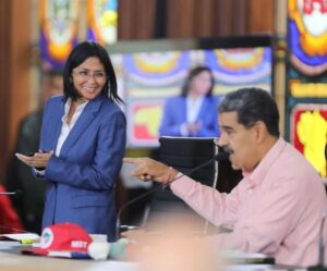 Análisis económicos sobre los ajustes en el Gabinete Ejecutivo