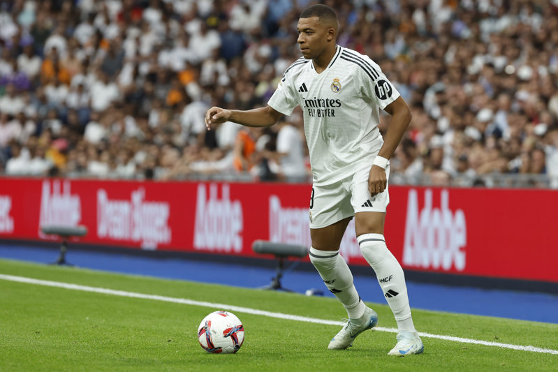 Kylian Mbappé frente al Valladolid.