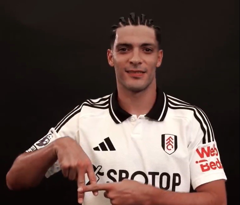 Raúl Jiménez anota y Fulham avanza en la Copa de la Liga