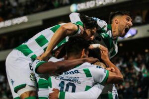 Santos Laguna gana 2-1 a los Tigres