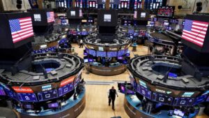 Wall Street cierra mixto a la espera de noticias sobre inflación en EEUU