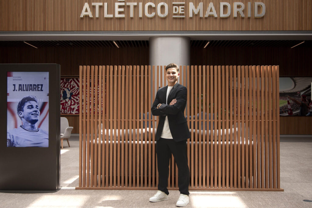 Julián Álvarez promete entrega en la cancha para buscar títulos