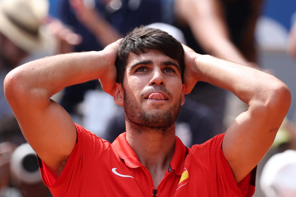 El español Carlos Alcaraz, quien este jueves avanzó a las semifinales de los Juegos Olímpicos París, anunció que no disputará el Masters 1.000 de Montreal, programado entre el 6 y el 12 de agosto. EFE/ Juanjo Martín