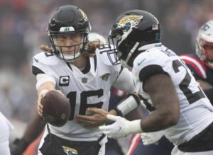Imagen-Trevor Lawrence,. QB de Jacksonville durante la pretemporada NFL 2024. Archivo. EFE/EPA/CJ GUNTHER