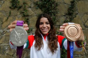 La clavadista mexicana Alejandra Orozco Loza, medalla de bronce en los Juegos Olímpicos de Tokyo 2020, posa para una fotografía. Imagen de archivo. EFE/Francisco Guasco