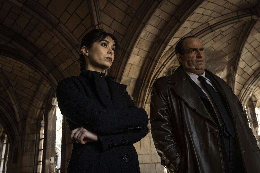 El Pingüino (2024) Crítica - spin-off de The Batman es una potente miniserie criminal de HBO con unos sublimes Colin Farrell y Cristin Milioti