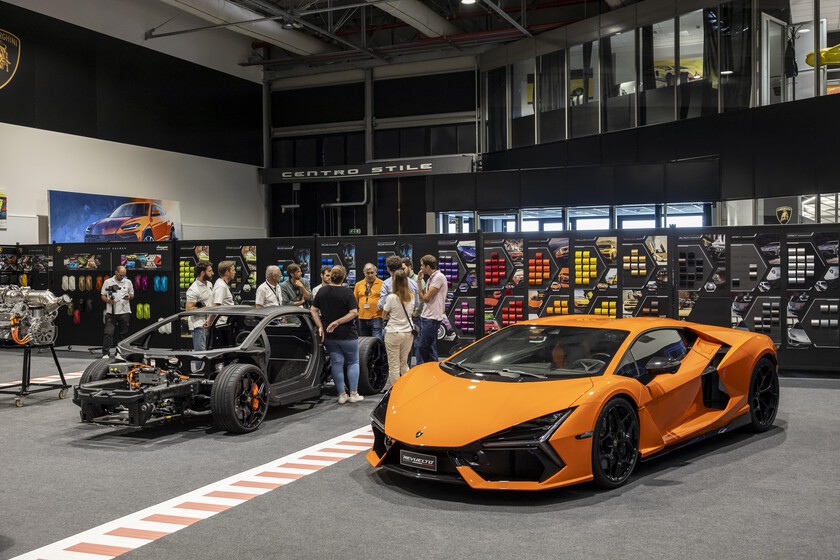 He visitado la fábrica donde nacen los Lamborghini más rápidos y potentes de la historia. Ahora entiendo su precio