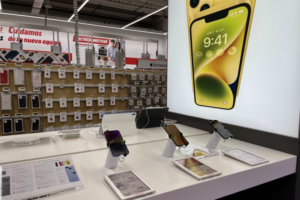 MediaMarkt quiere deshacerse de los iPhone antiguos en su outlet y los liquida desde 285 euros
