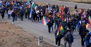 Crece la tensión en Bolivia ante el ingreso de la marcha de Evo Morales a La Paz tras siete días de caminata