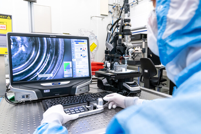 China tiene cada vez mejores equipos de litografía propios. Aun así están muy lejos de las máquinas de ASML