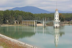 España lleva meses por encima de la media de agua embalsada de la última década: cuando hasta las buenas noticias vienen con letra pequeña