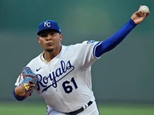 Zerpa y “Salvy” labraron el triunfo de Kansas City