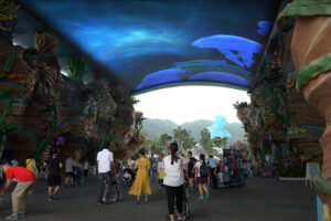 Hay un parque de atracciones que no es de Disney ni de Universal entre los diez más populares del mundo. Y está lleno de récords