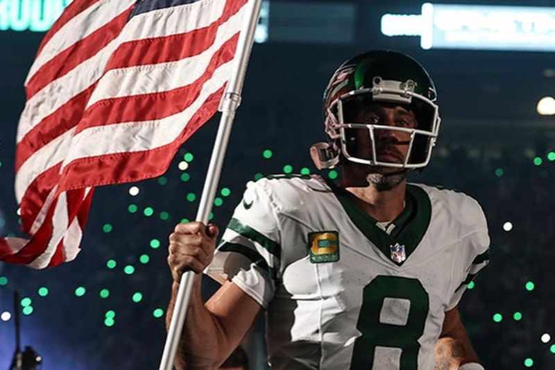 Jets aplastan a los Patriots y Rodgers brilla en su “segundo estreno”