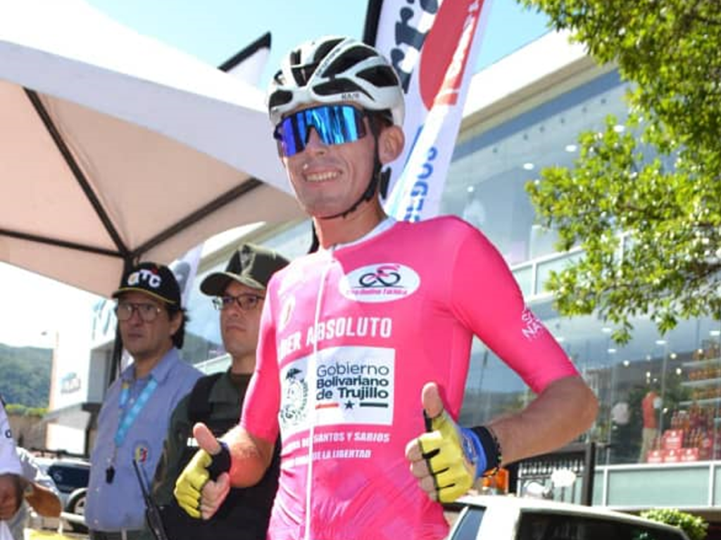 Ángel Rivas campeón del Primer Giro Andino