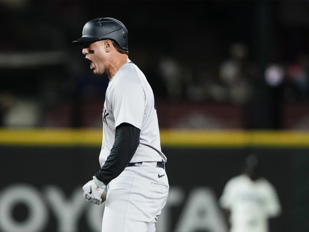 Yankees ganan en Seattle y regresan a postemporada