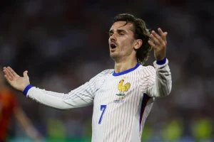 Antoine Griezmann anunció que no volverá a portar más la playera del representativo francés