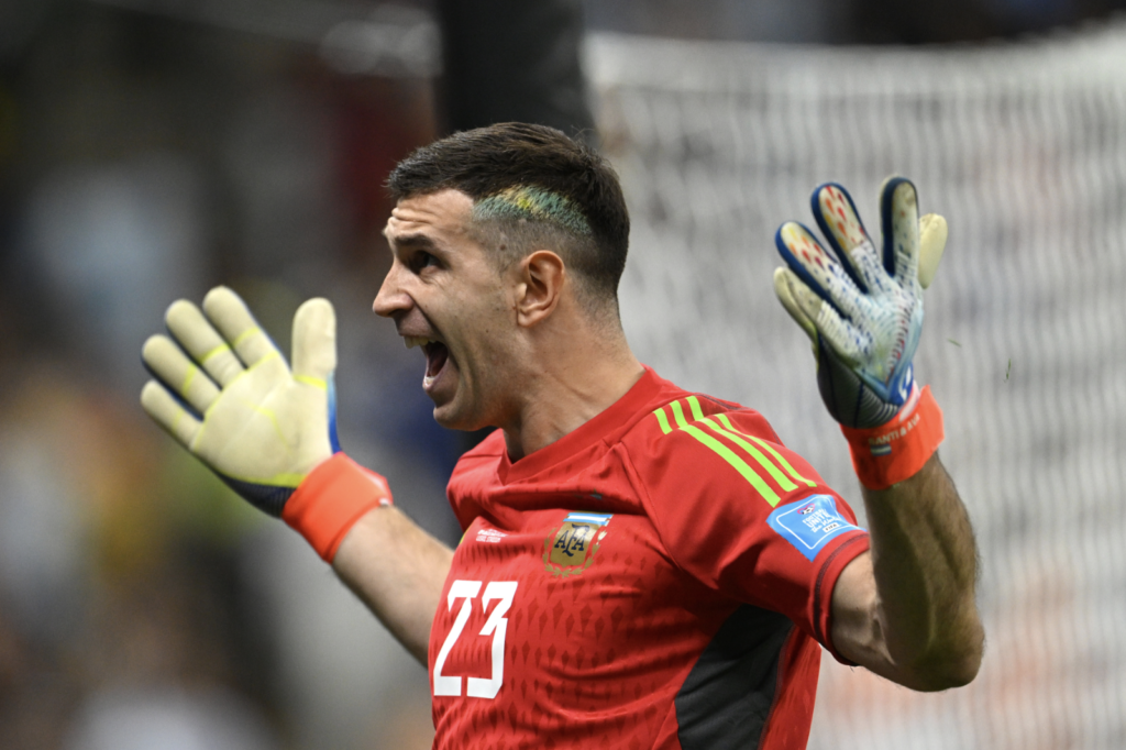 El Dibu Martínez lo hizo de nuevo, dio el pase a Argentina ahora a la semifinal de la Copa del Mundo