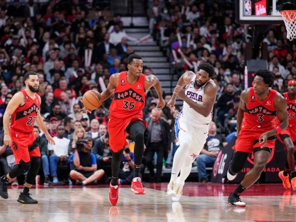 Christian Koloko firma con Lakers contrato bidireccional